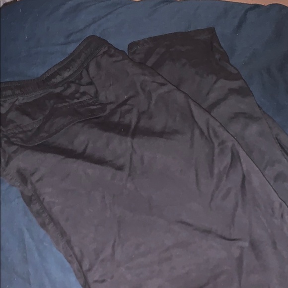 Drawstring warm-ups - Picture 1 of 3